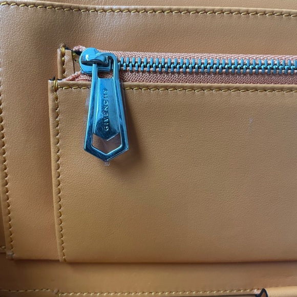 Givenchy Organizer Wallet Large Embossed Leather - Picture 9 of 9